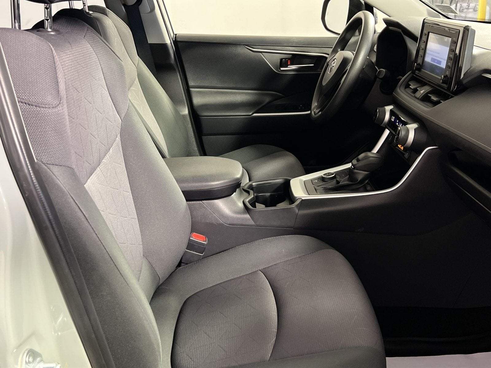 2019 Toyota RAV4 Hybrid XLE