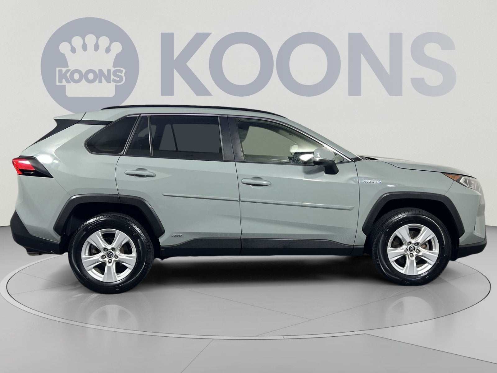 2019 Toyota RAV4 Hybrid XLE