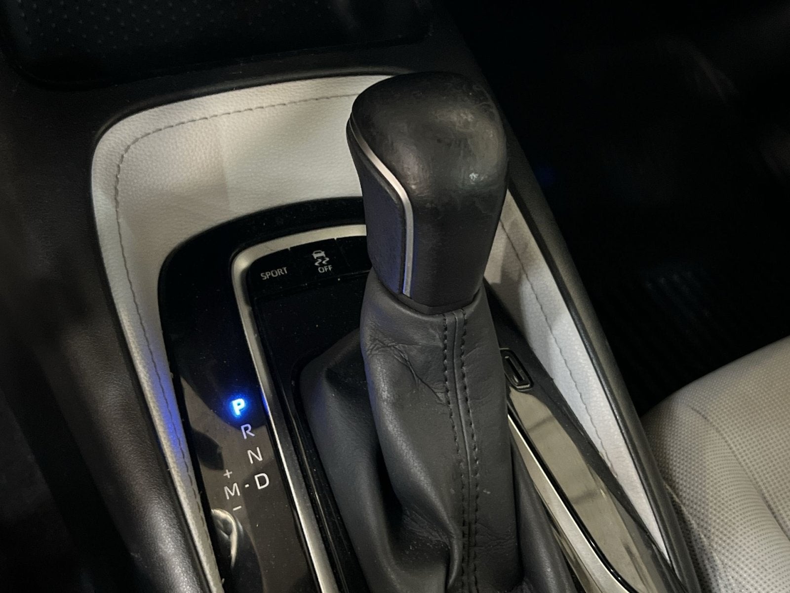 2020 Toyota Corolla Hatchback SE