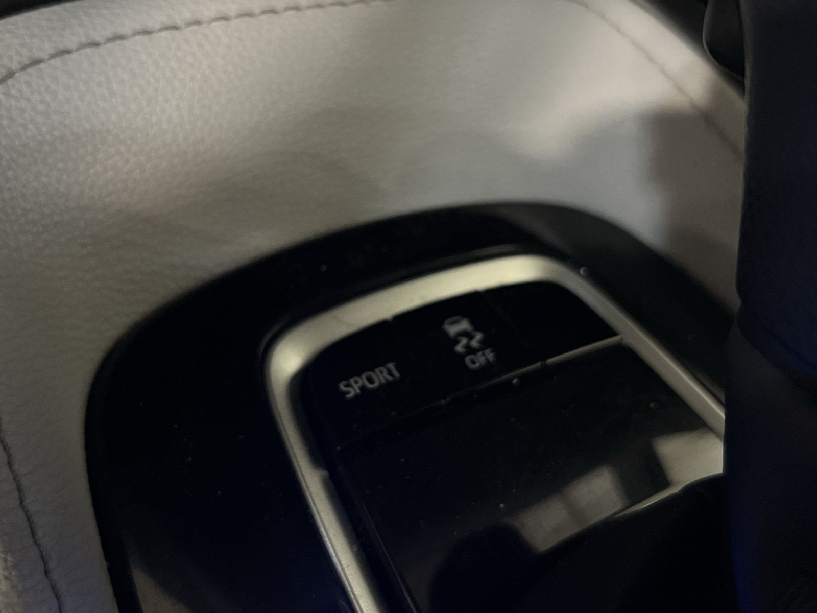 2020 Toyota Corolla Hatchback SE