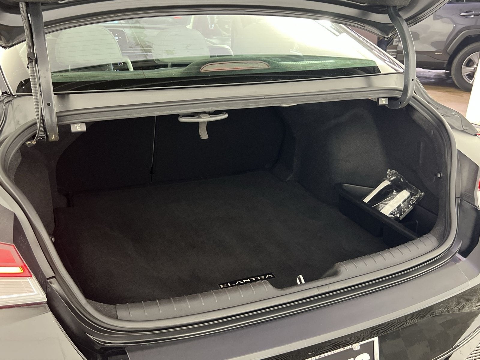 2022 Hyundai Elantra Hybrid Limited