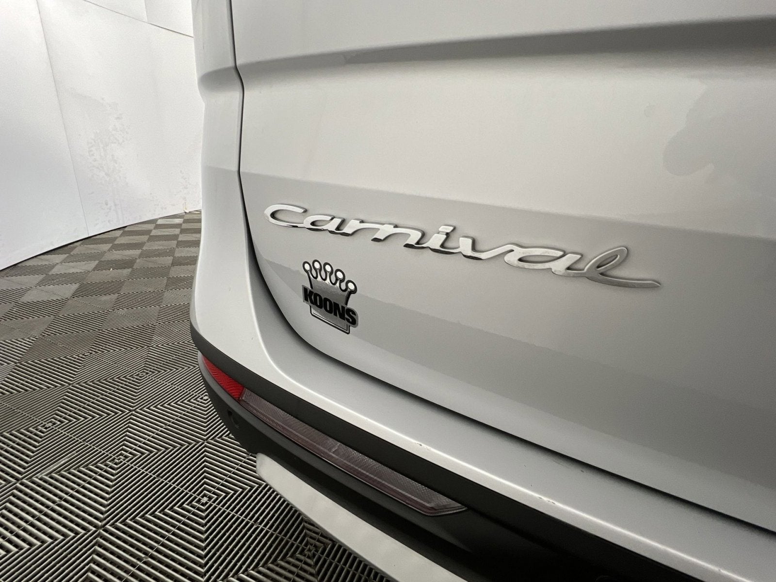 2022 Kia Carnival LXS