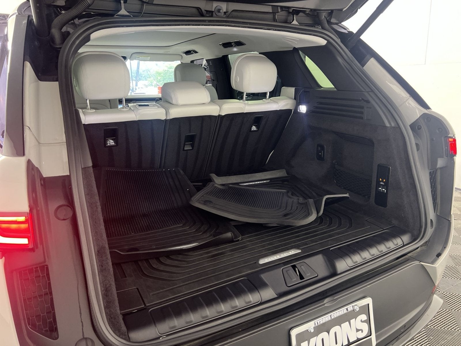 2024 Land Rover Range Rover Sport SE