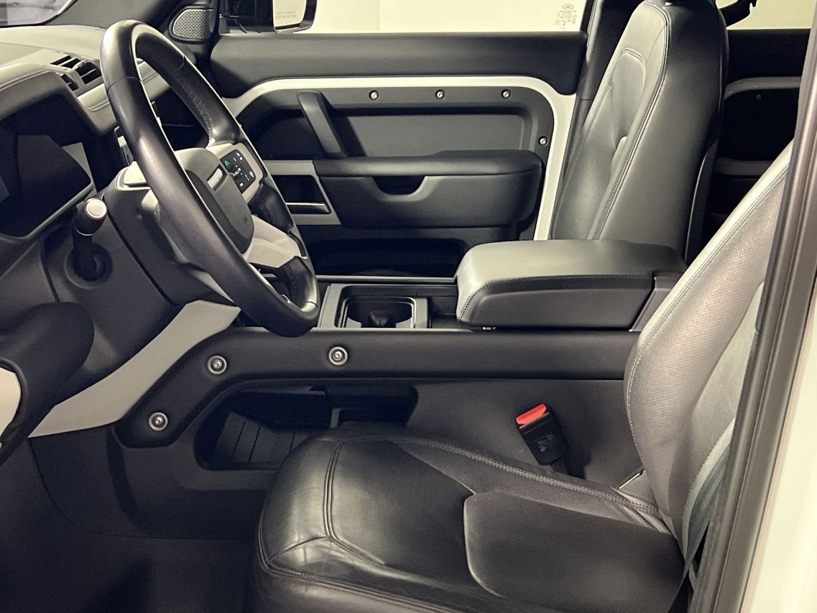 2024 Land Rover Defender 110 S