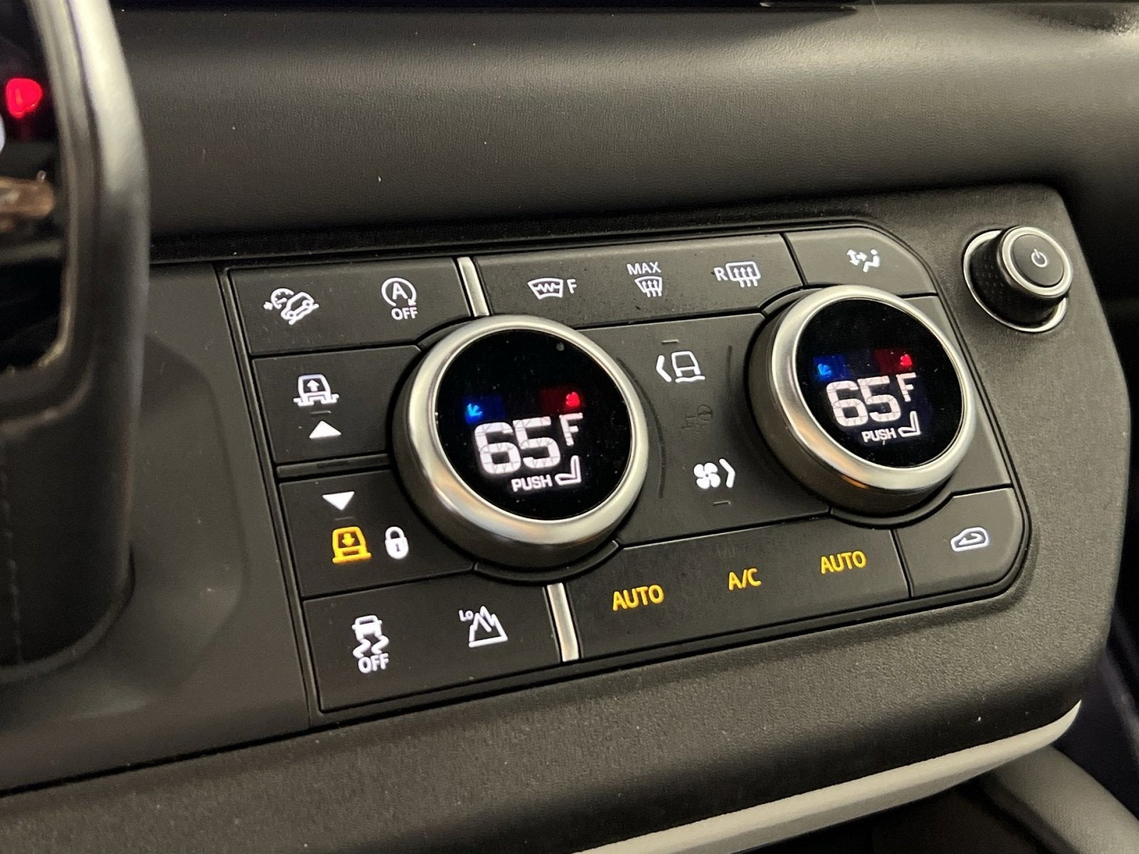 2024 Land Rover Defender 110 S