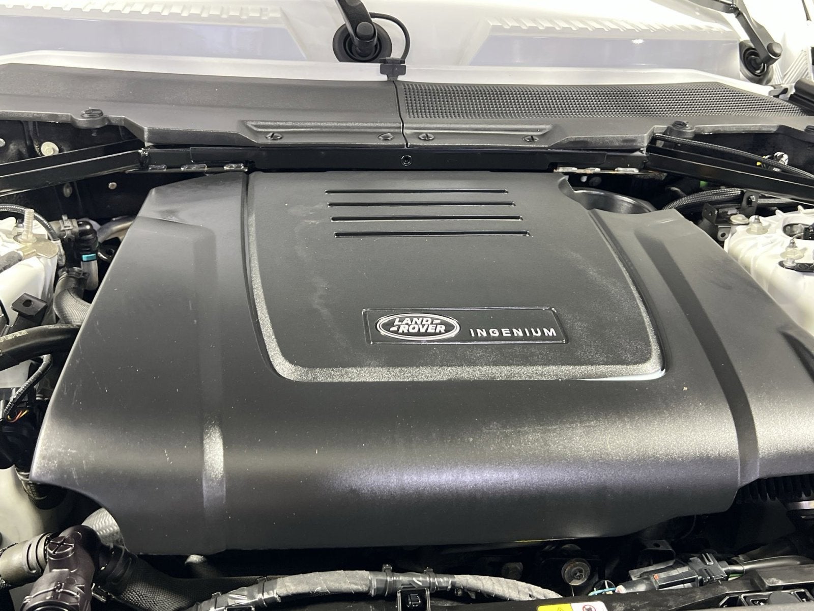 2024 Land Rover Defender 110 S