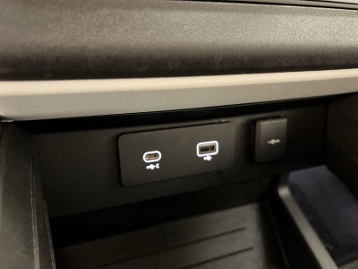 2024 Land Rover Defender 110 S