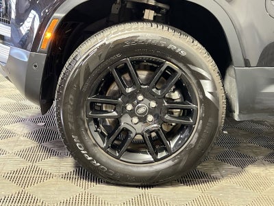 2025 Land Rover Defender 110 S