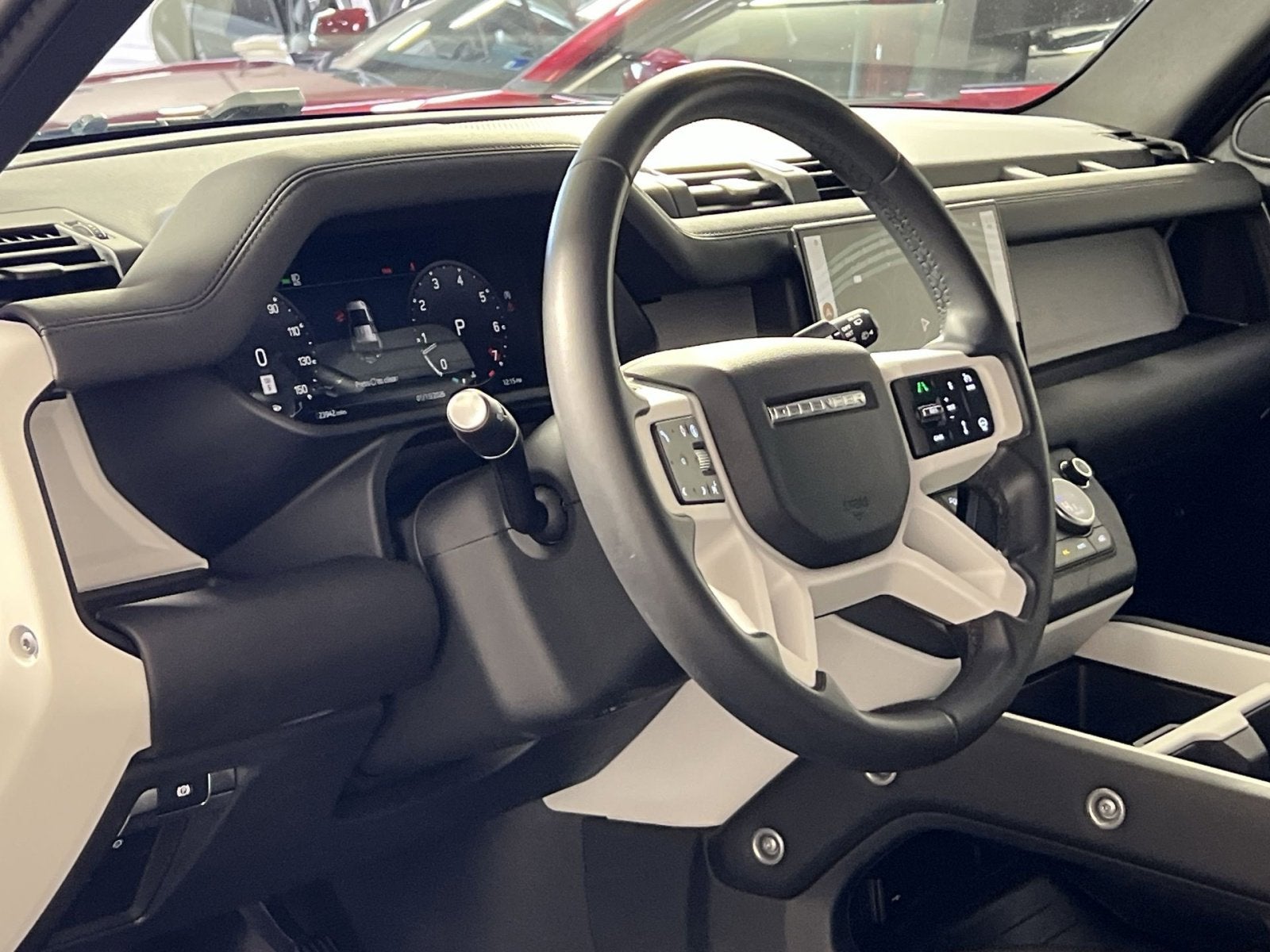 2025 Land Rover Defender 110 S