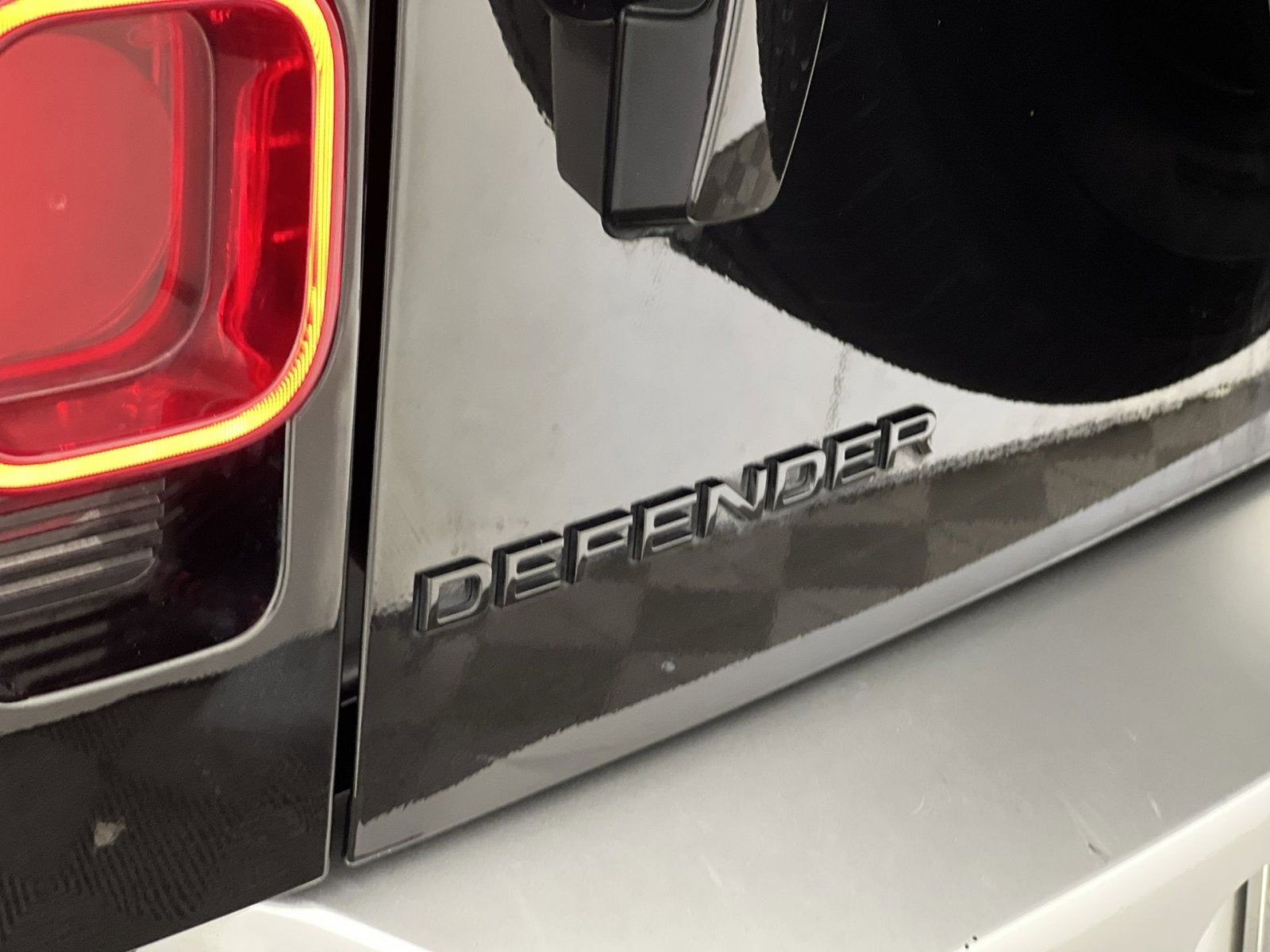 2025 Land Rover Defender 110 S