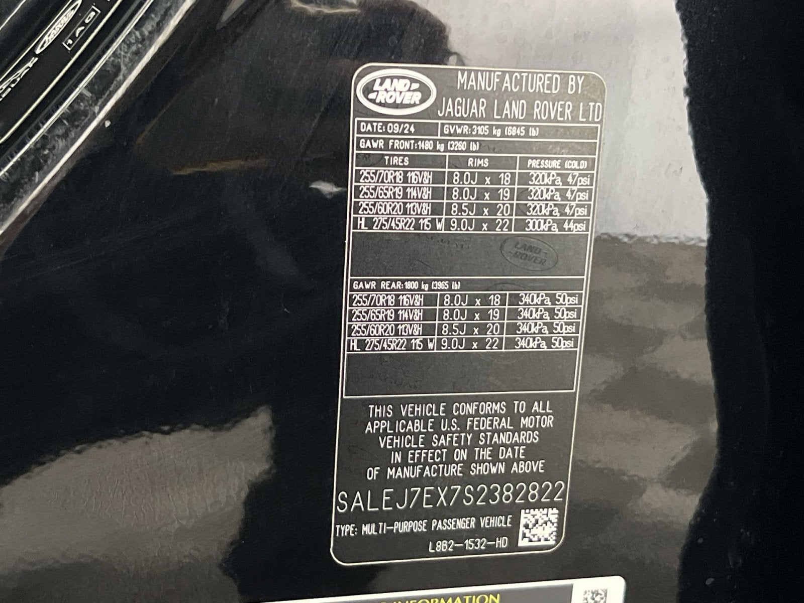 2025 Land Rover Defender 110 S