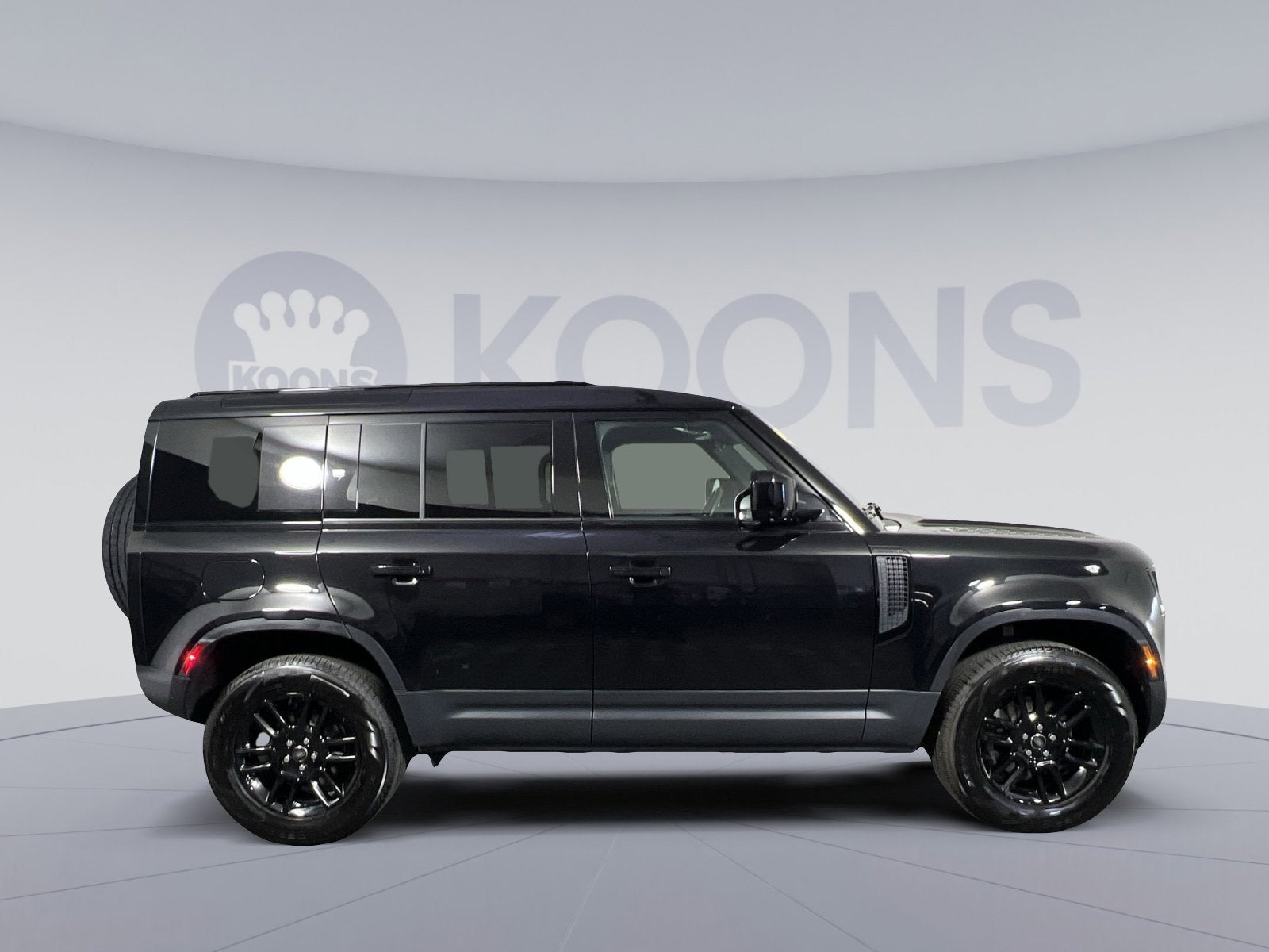 2025 Land Rover Defender 110 S