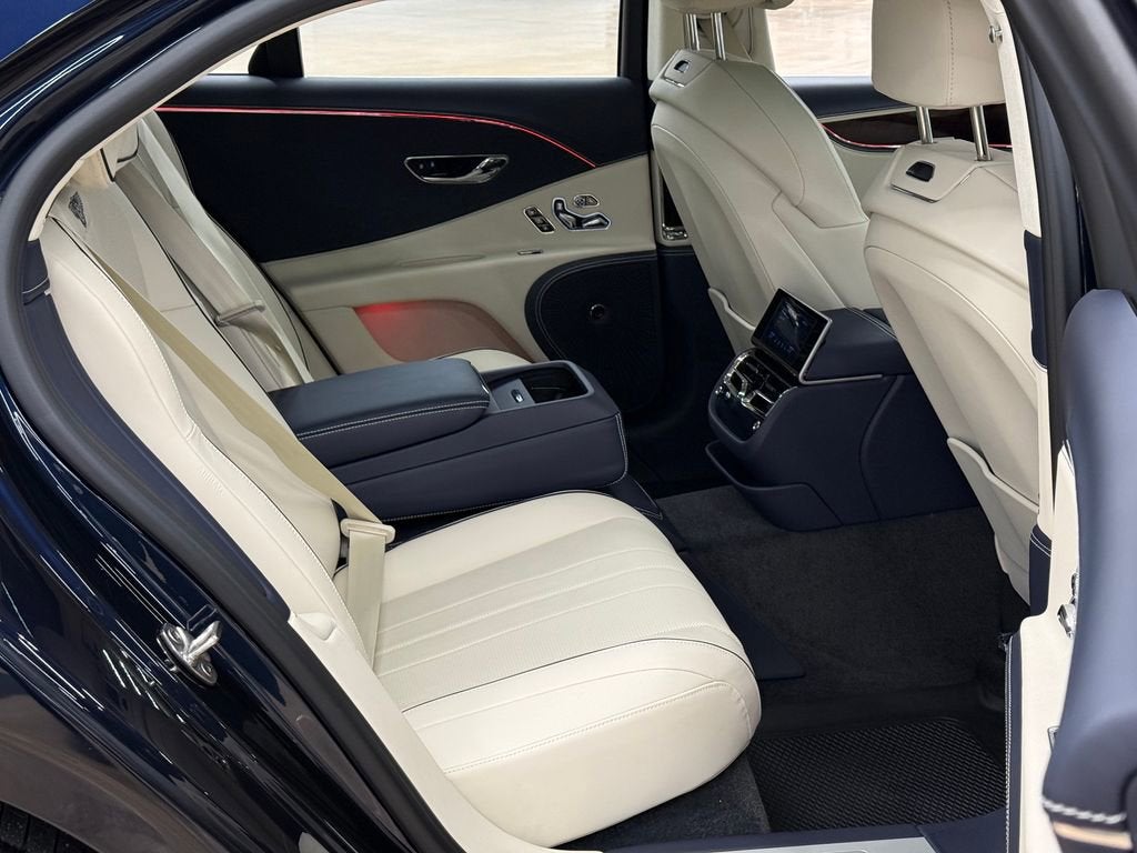 2022 Bentley Flying Spur Hybrid Base