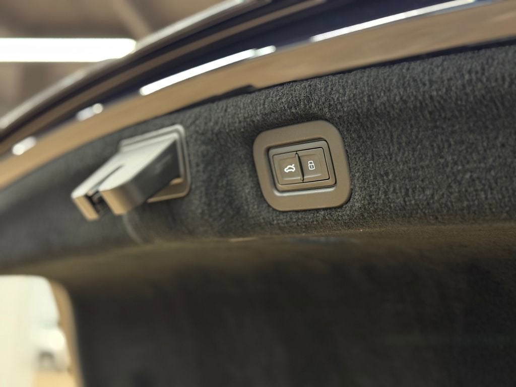 2022 Bentley Flying Spur Hybrid Base