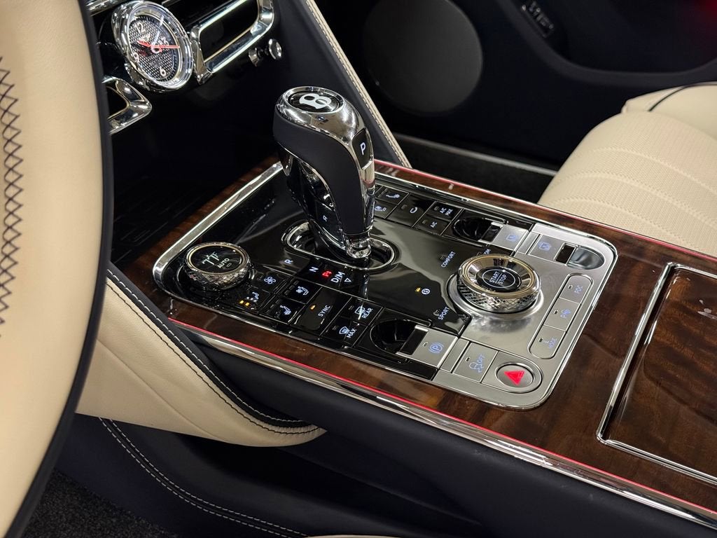 2022 Bentley Flying Spur Hybrid Base