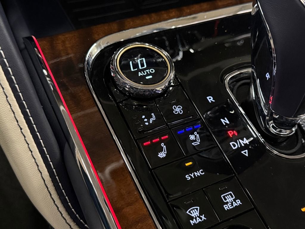 2022 Bentley Flying Spur Hybrid Base