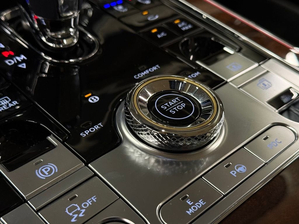 2022 Bentley Flying Spur Hybrid Base