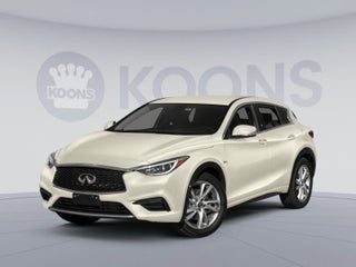 2017 INFINITI QX30 Premium