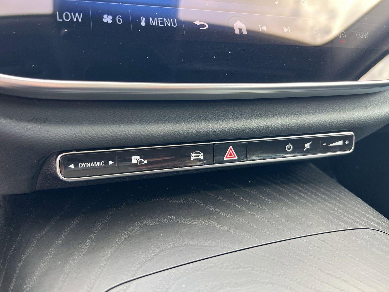 2025 Mercedes-Benz E-Class E450 - Photo 35