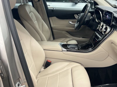 2021 Mercedes-Benz GLC GLC 300