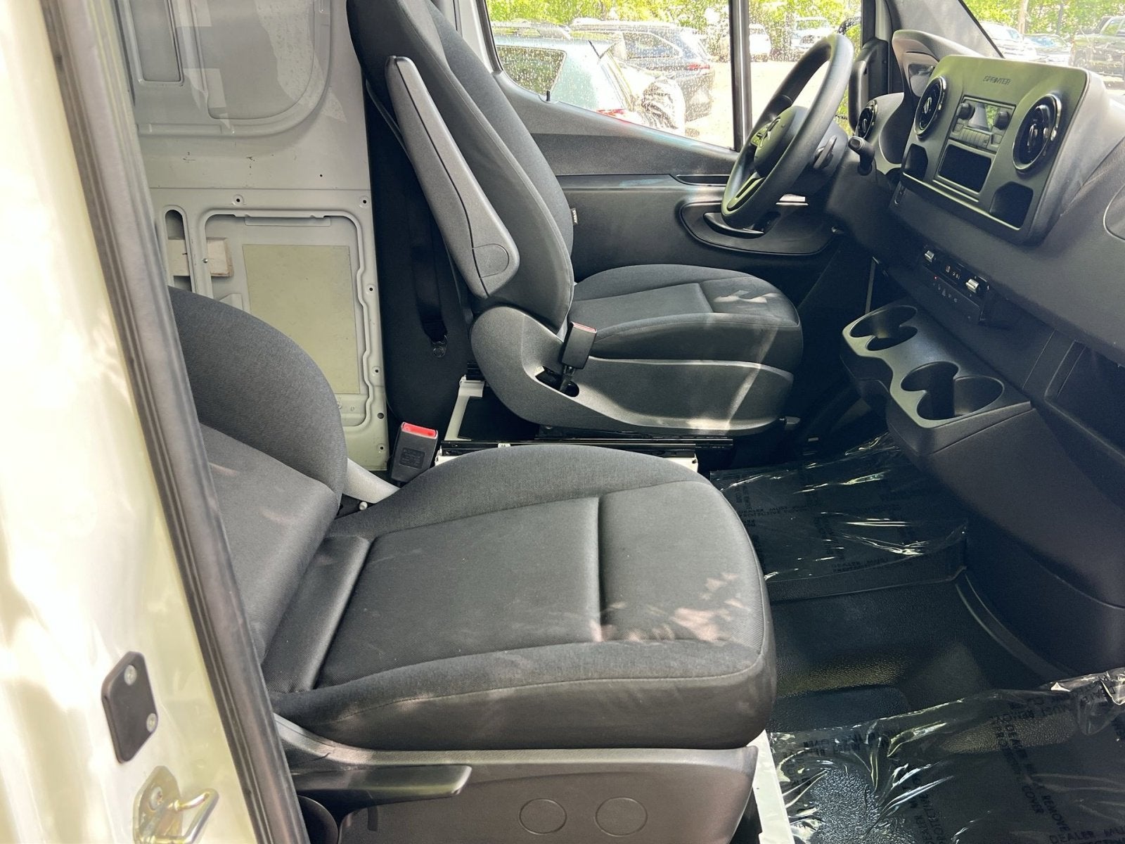 2023 Mercedes-Benz Sprinter 2500 Cargo 170 WB