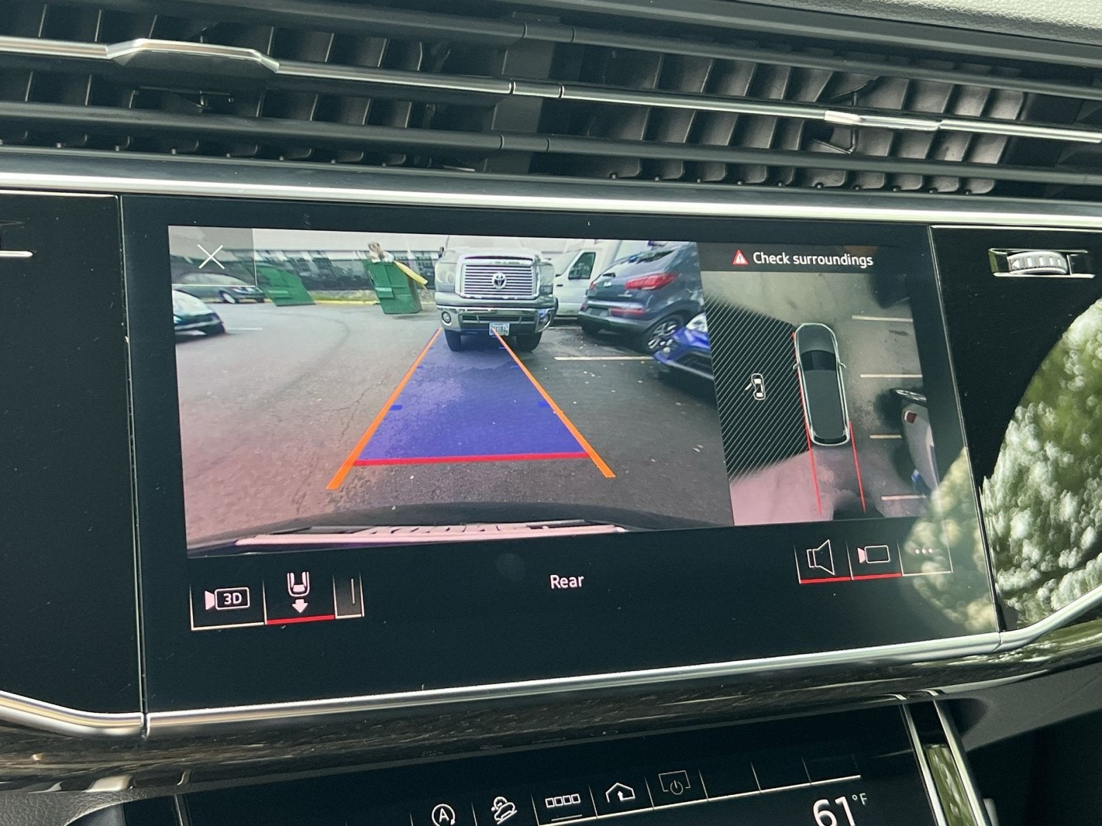 2023 Audi Q7 45 Premium