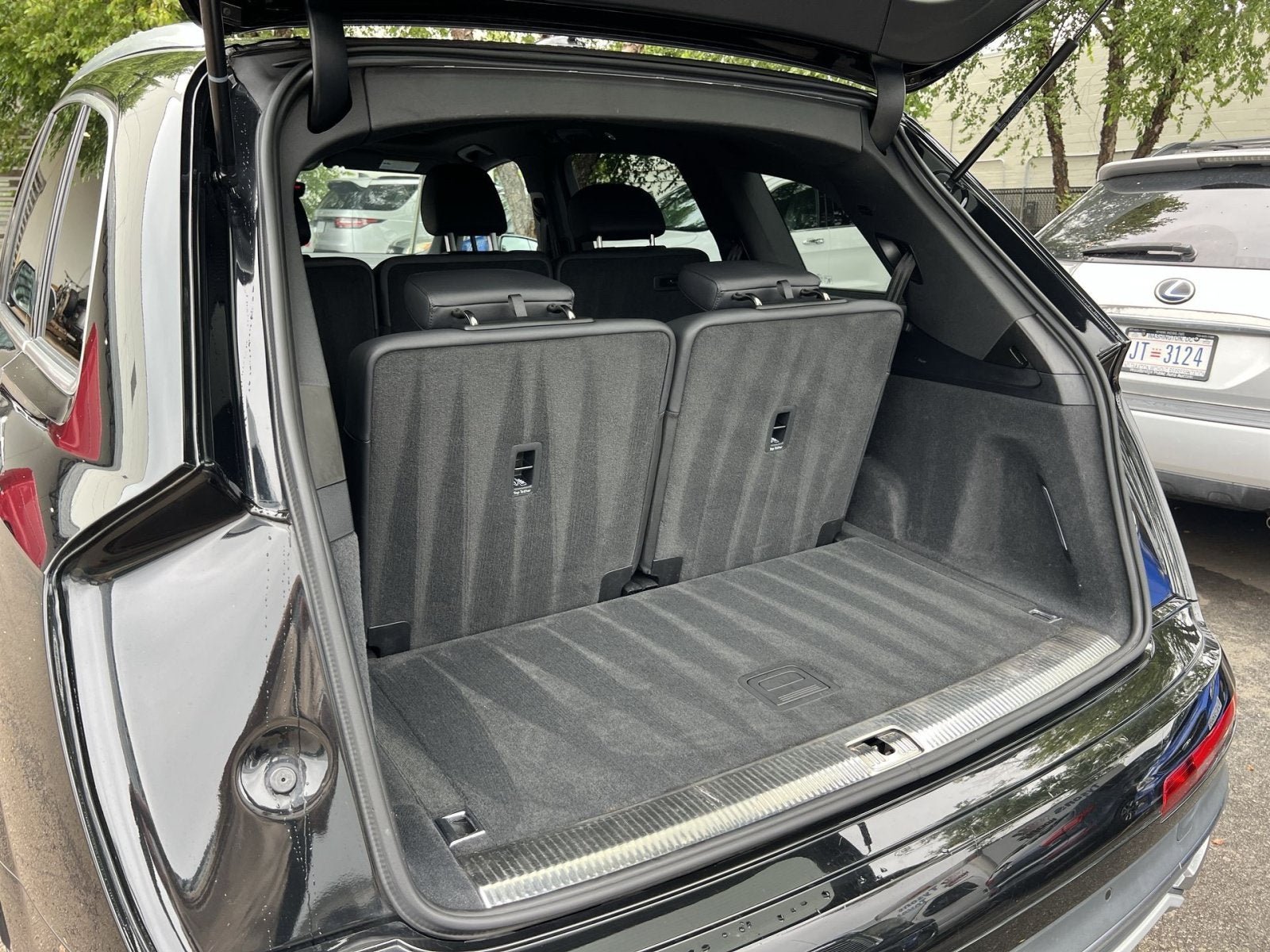 2023 Audi Q7 45 Premium