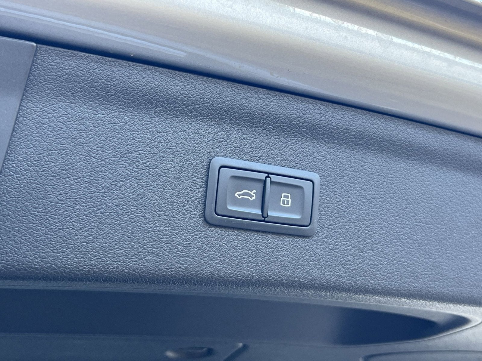 2018 Audi Q3 2.0T Premium Plus