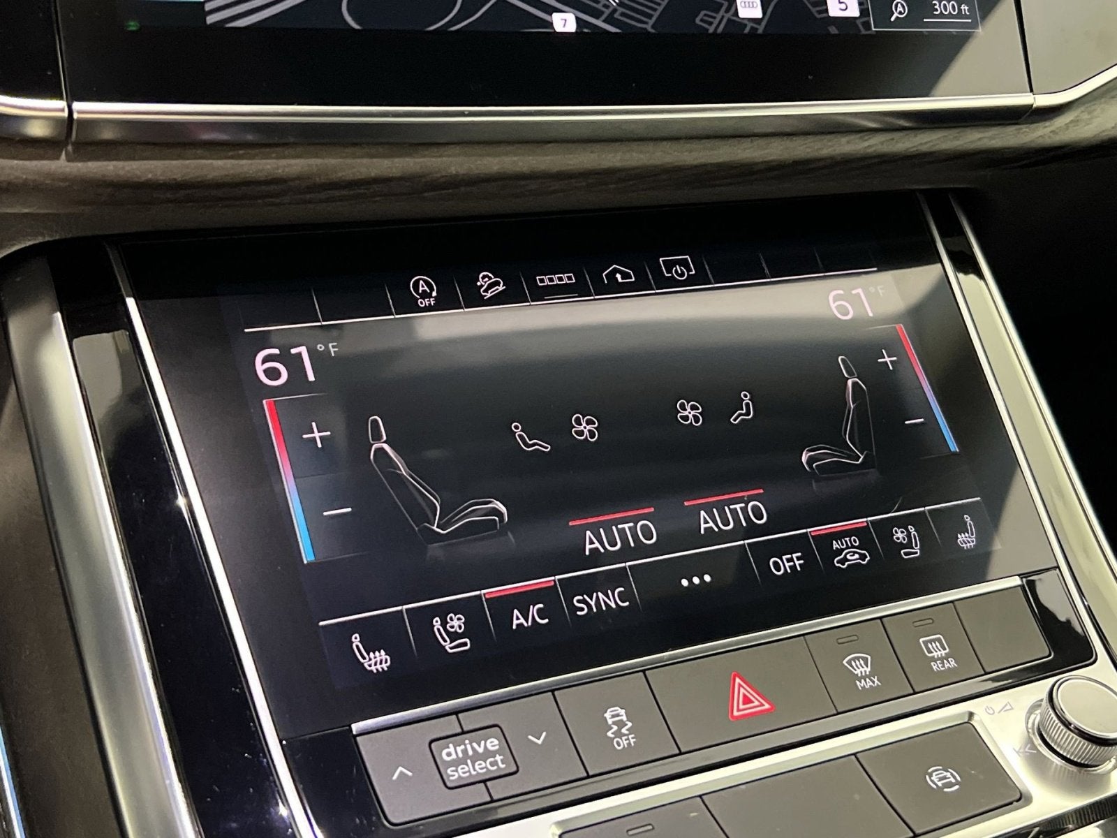 2023 Audi Q7 45 Premium Plus