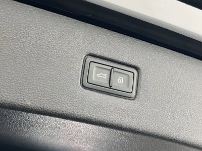 2023 Audi Q7 45 Premium Plus