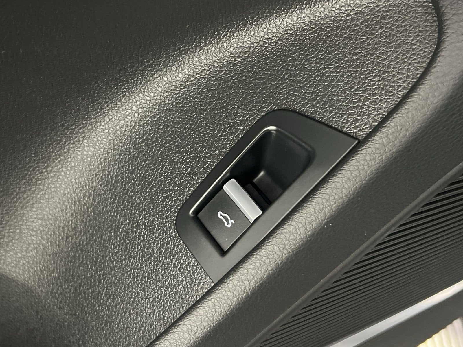 2023 Audi Q7 45 Premium Plus