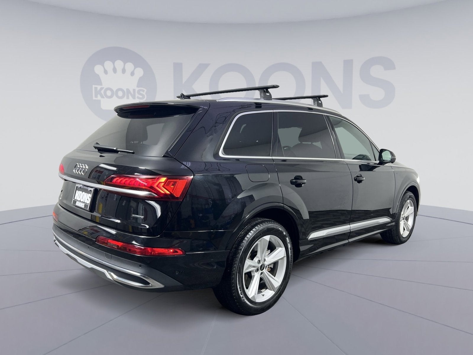 2023 Audi Q7 45 Premium Plus