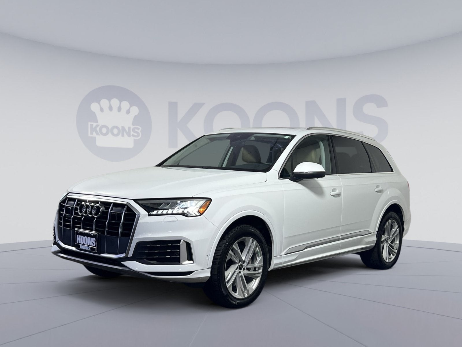 2022 Audi Q7 45 Premium Plus