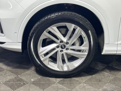 2022 Audi Q7 45 Premium Plus