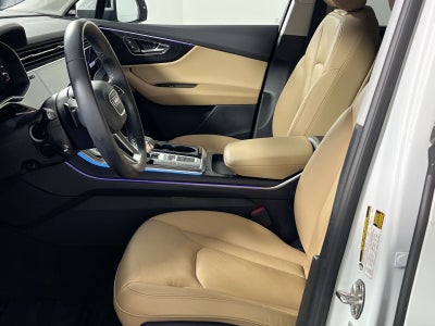 2022 Audi Q7 45 Premium Plus