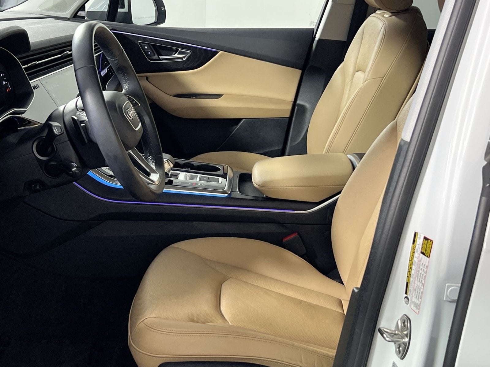 2022 Audi Q7 45 Premium Plus
