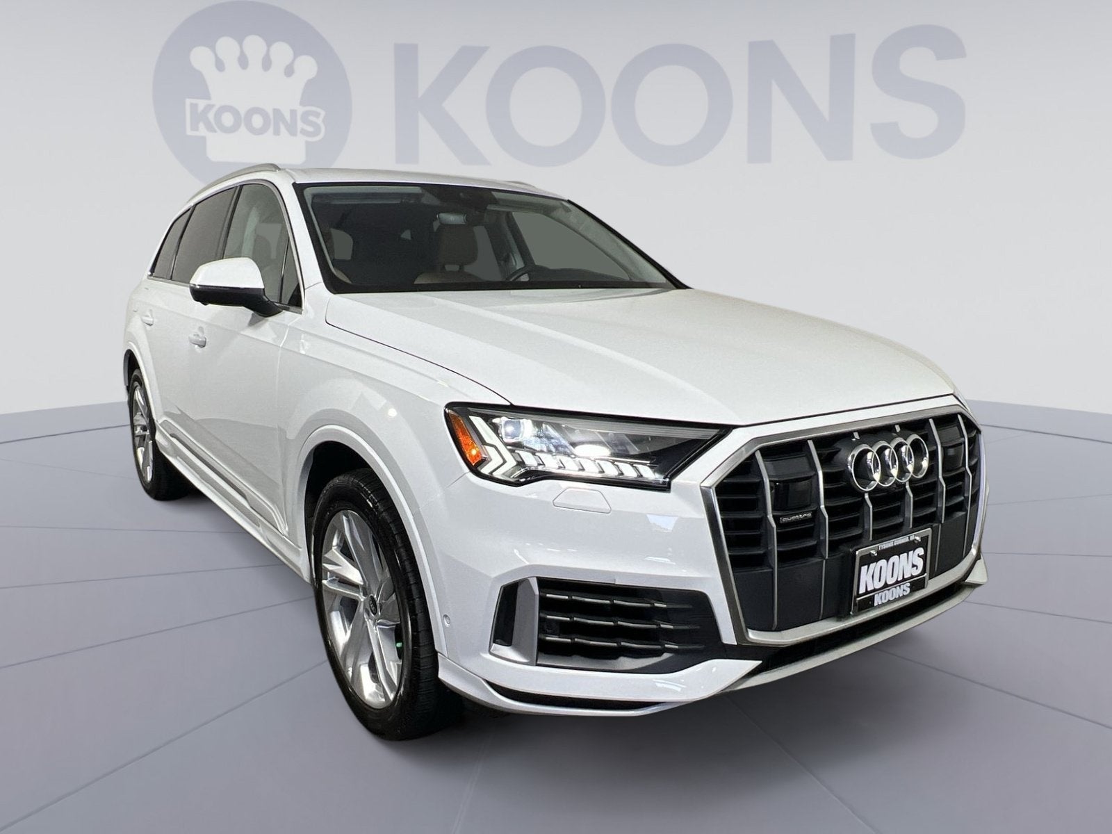 2022 Audi Q7 45 Premium Plus