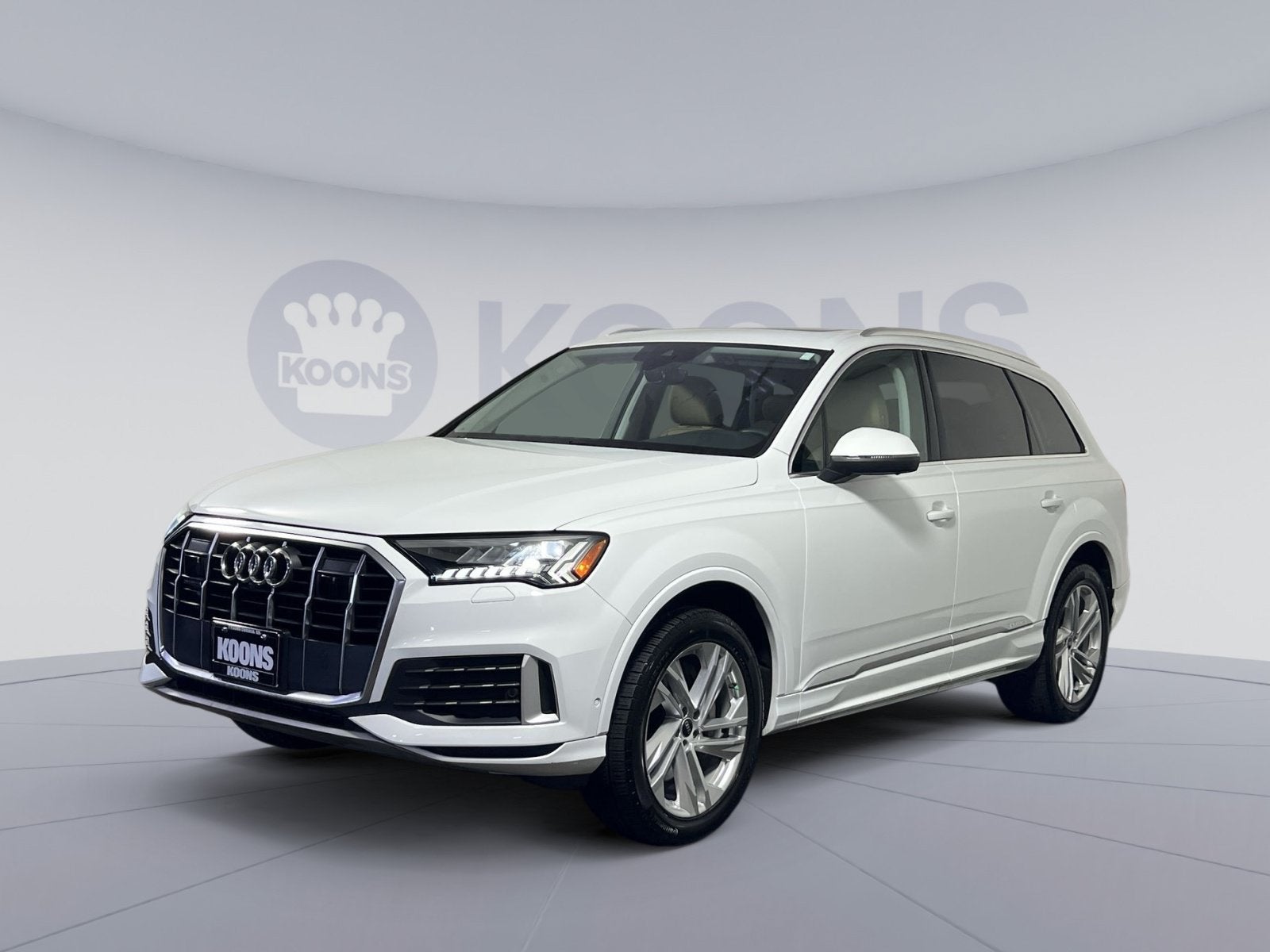 2022 Audi Q7 45 Premium Plus