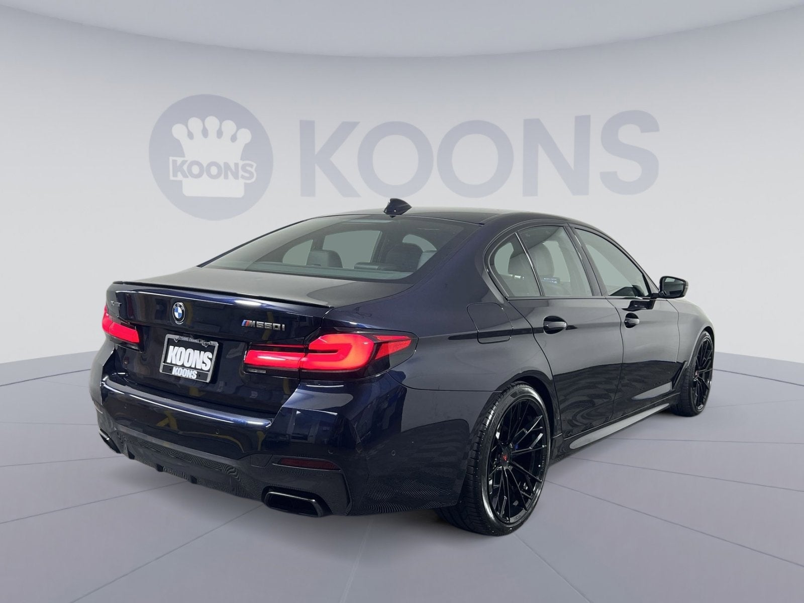 2021 BMW 5 Series M550i xDrive