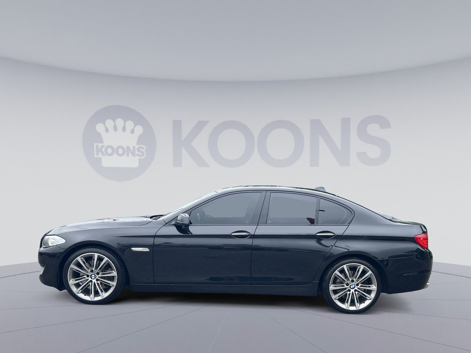 2011 BMW 5 Series 550i