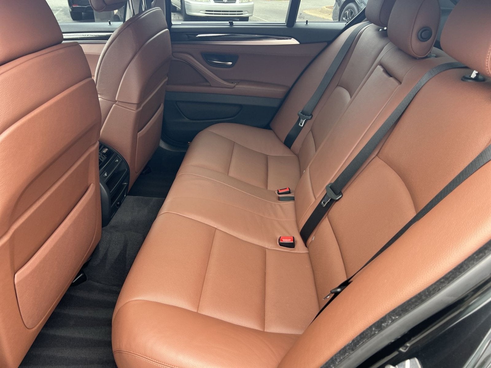 2011 BMW 5 Series 550i