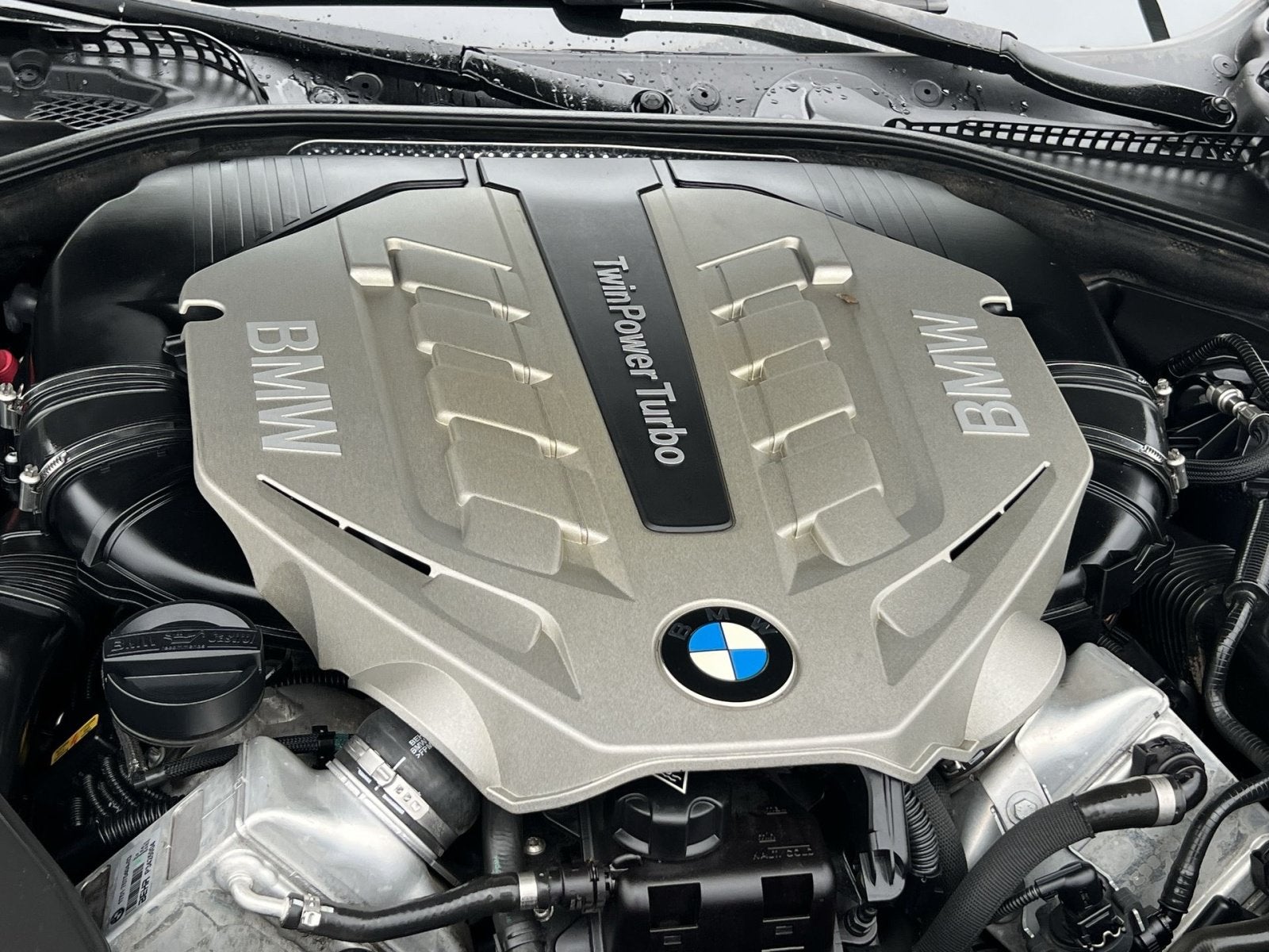2011 BMW 5 Series 550i