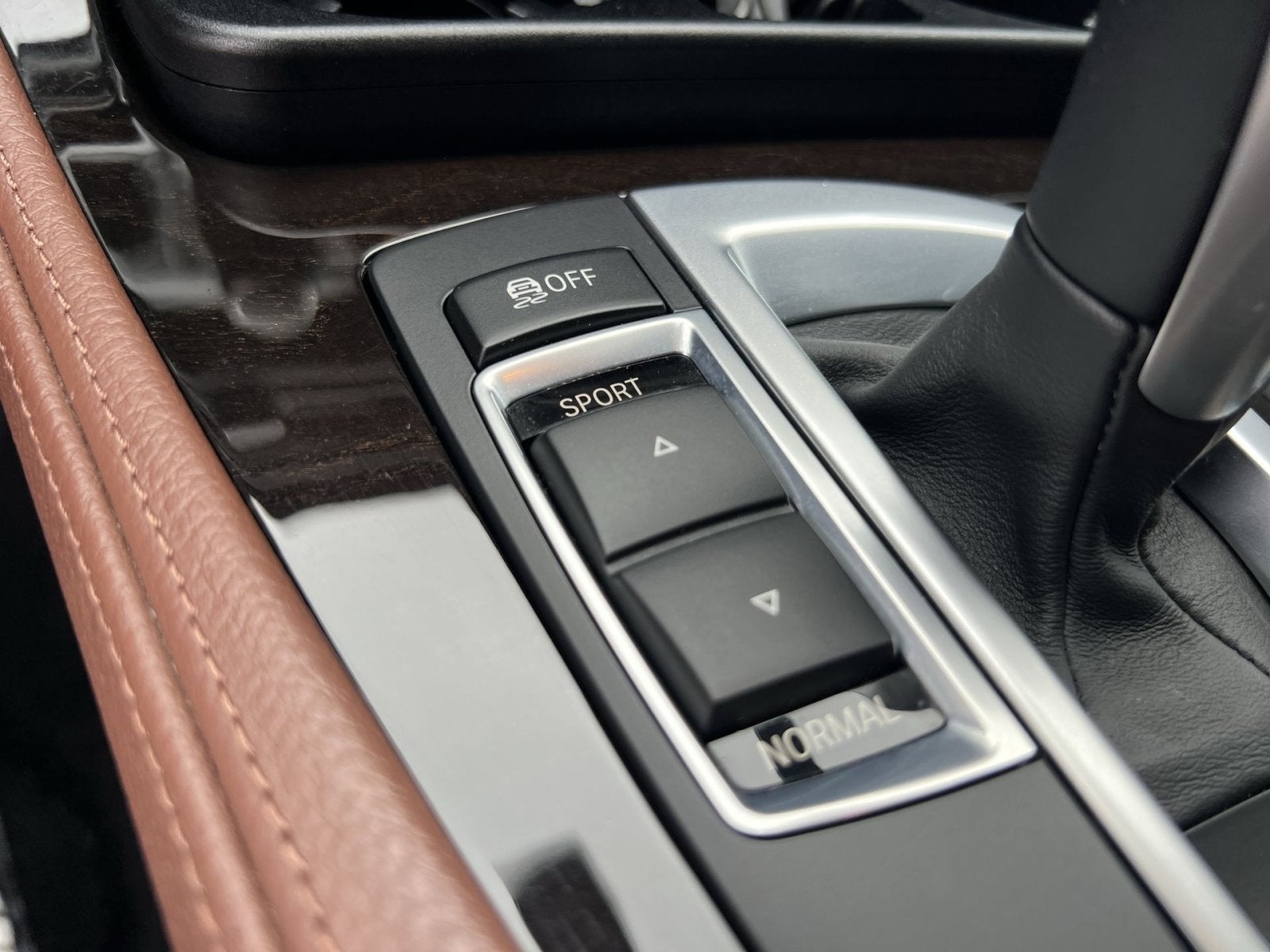 2011 BMW 5 Series 550i