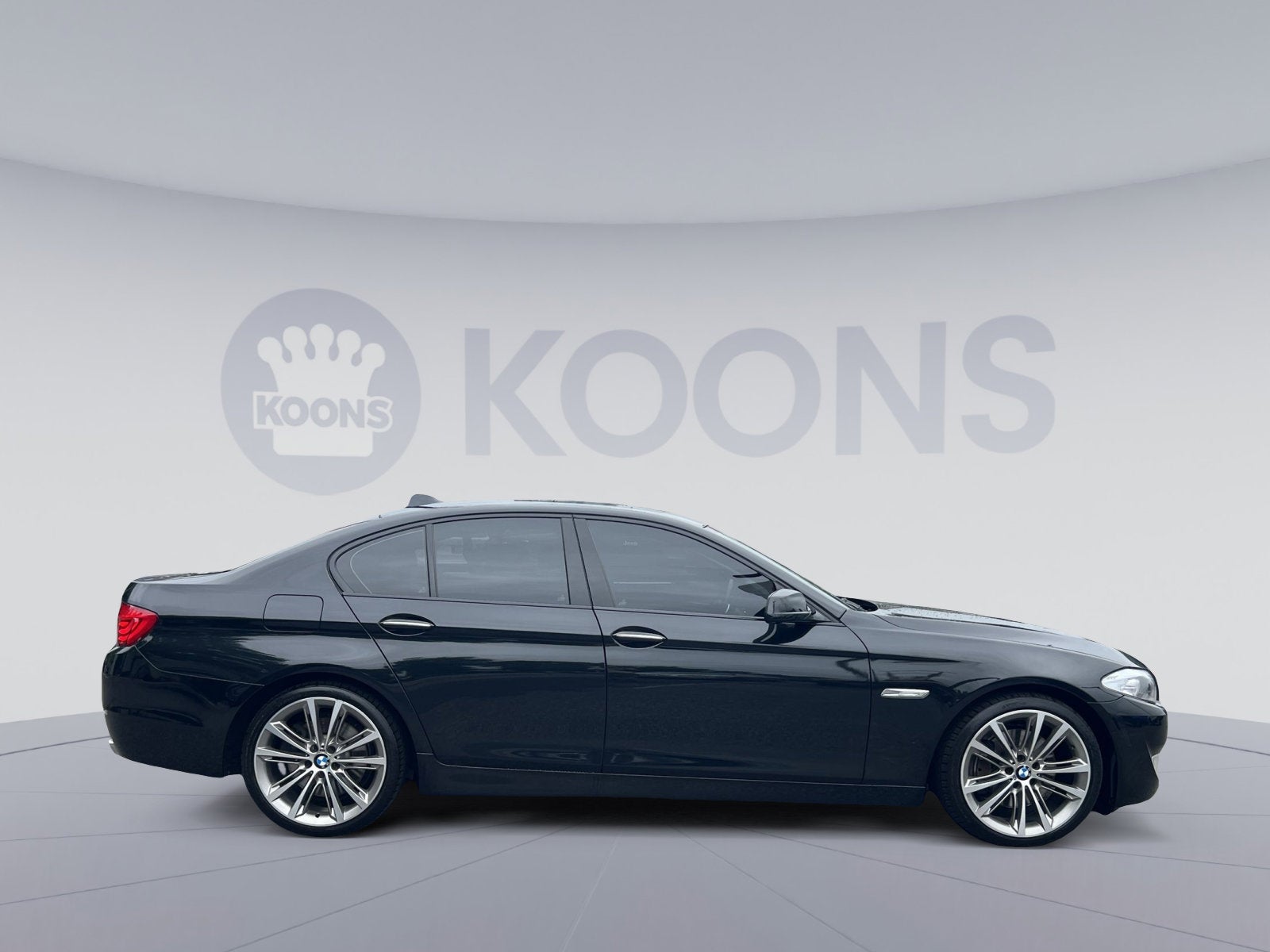 2011 BMW 5 Series 550i