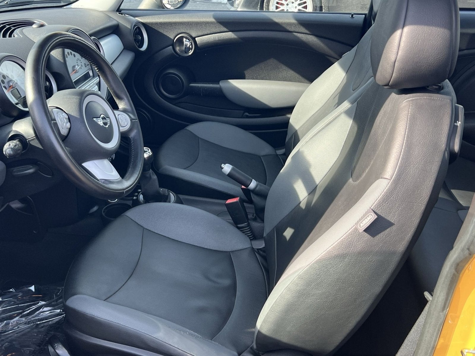 2009 MINI Cooper Base