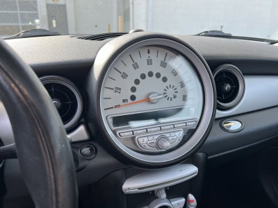 2009 MINI Cooper Base