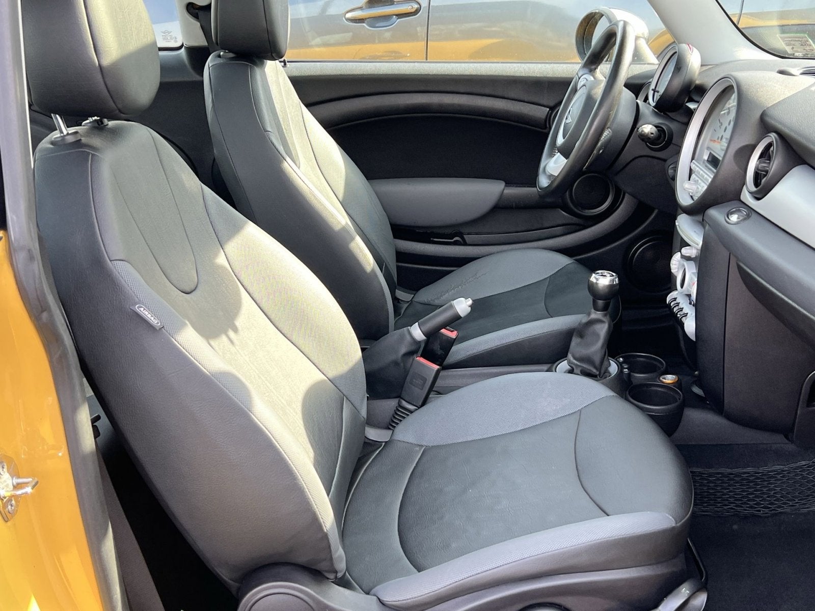 2009 MINI Cooper Base