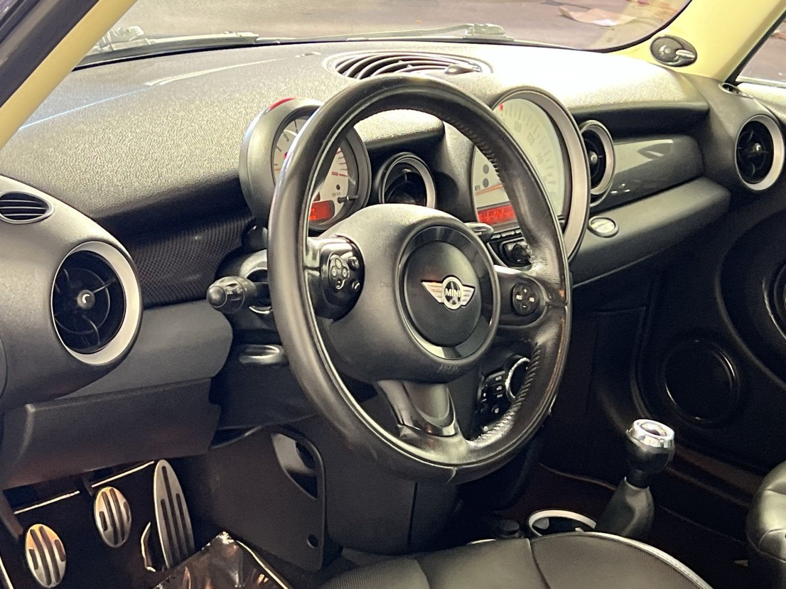2011 MINI Cooper S Base