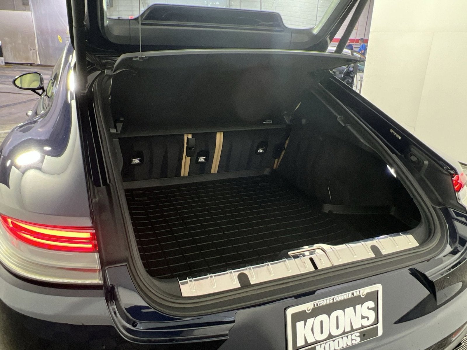 2022 Porsche Panamera 4