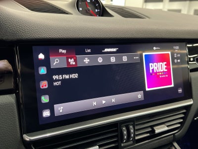 2023 Porsche Cayenne Platinum Edition